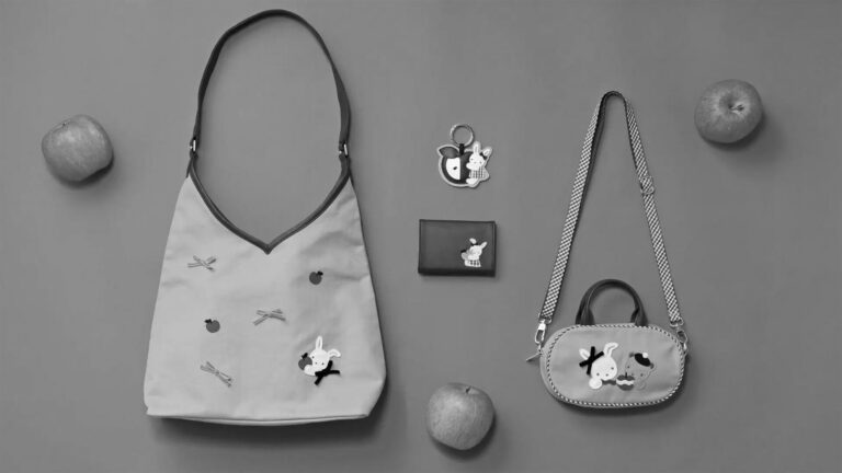 ファミリア りんごレザレット素材採用